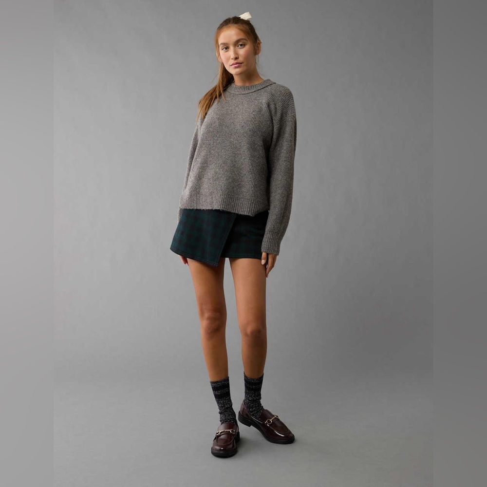 Women’s American Eagle ‘Whoa So Soft’ Gray Crew neck sweater Size Medium SO SOFT - Picture 3 of 14